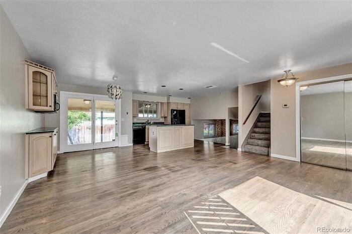 8447 Yarrow Ct - Photo 2 of 20