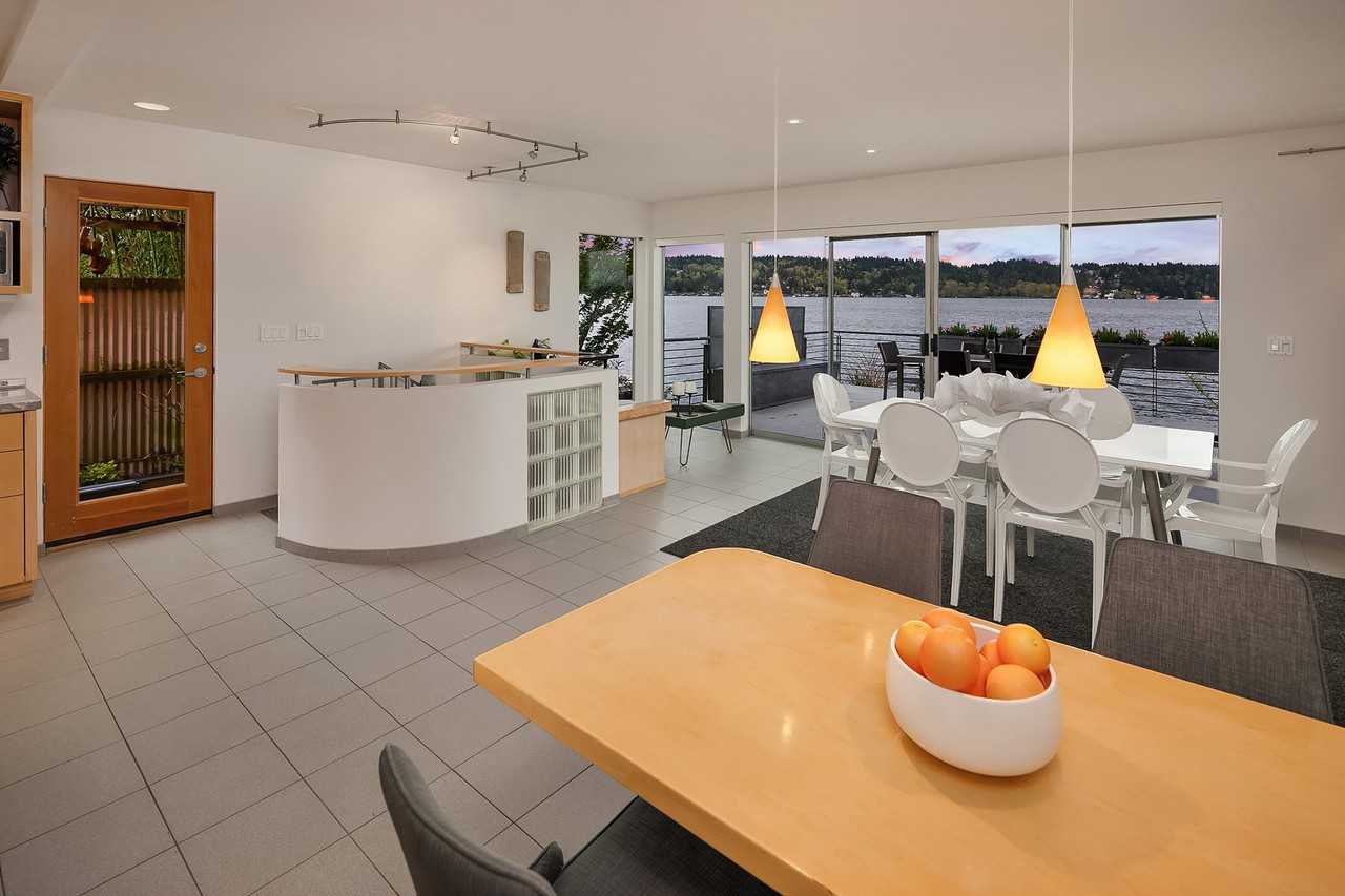 10514 Riviera Pl Ne #1 - Photo 4 of 49