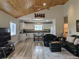 featured image of 60 Jewel Trail #1