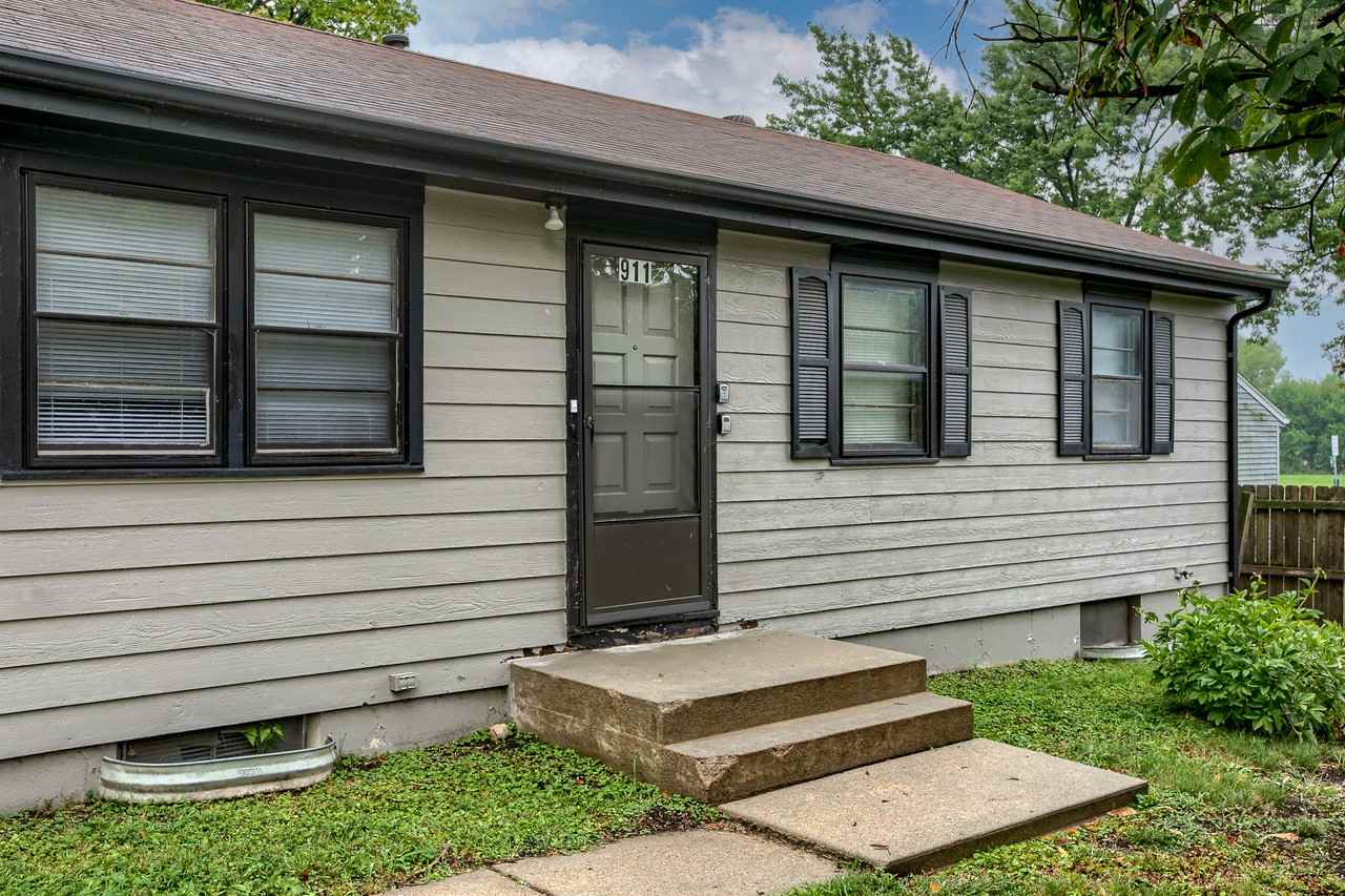 911 Adams St #1 - Photo 2 of 24