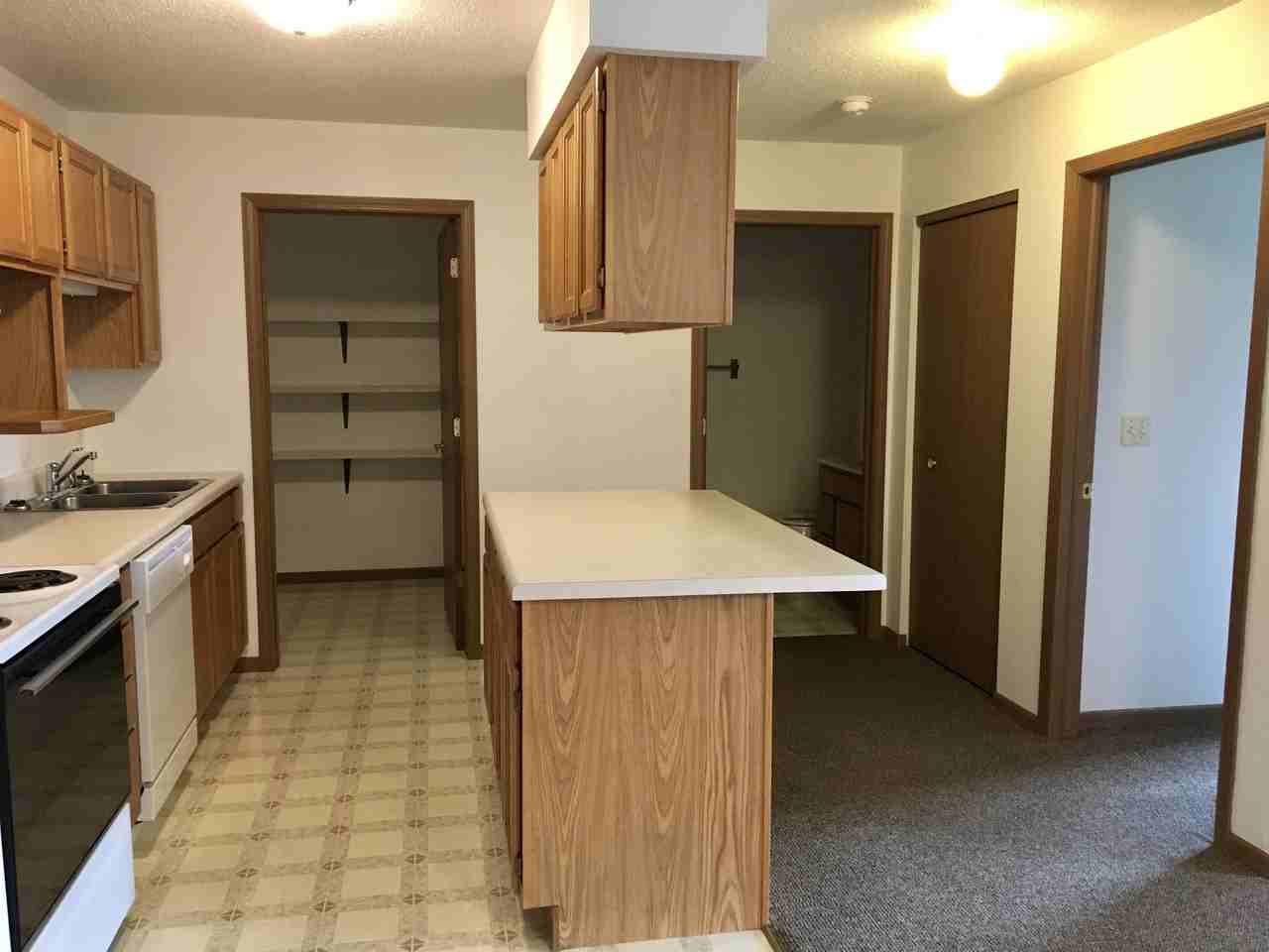 1001 GRANDVIEW AVE - 104 #104 - Photo 3 of 17
