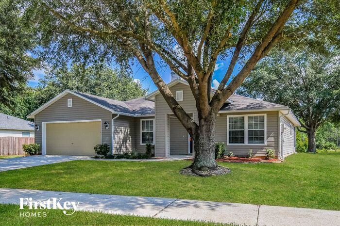 11332 Martin Lakes Dr N - Photo 2 of 15