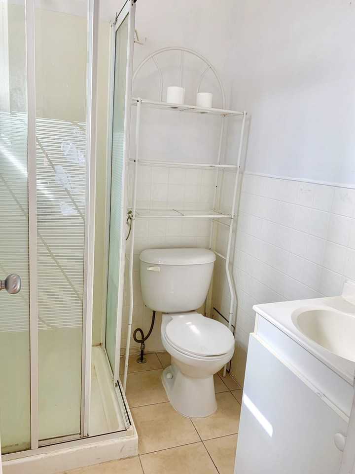 7017 Sherbrooke St W - Photo 3 of 5