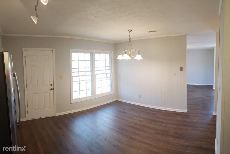 4450 Township Dr - Photo 2 of 10