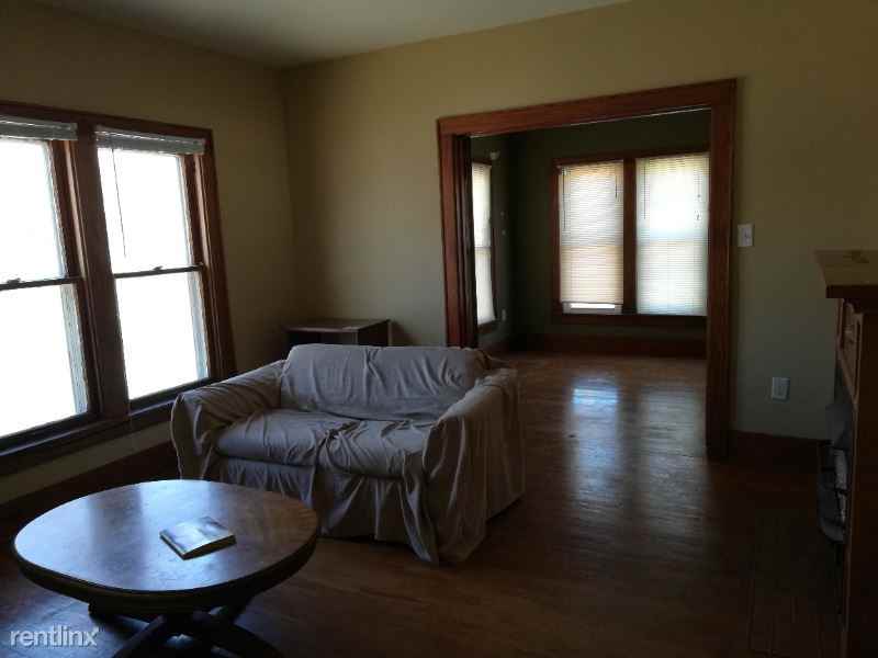 520 1/2 N Olive St - Photo 2 of 17