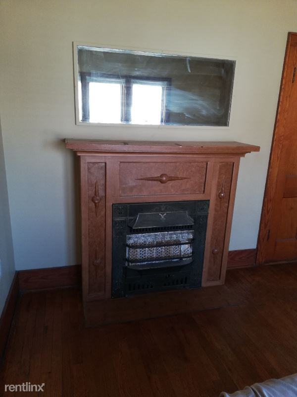 520 1/2 N Olive St - Photo 3 of 17