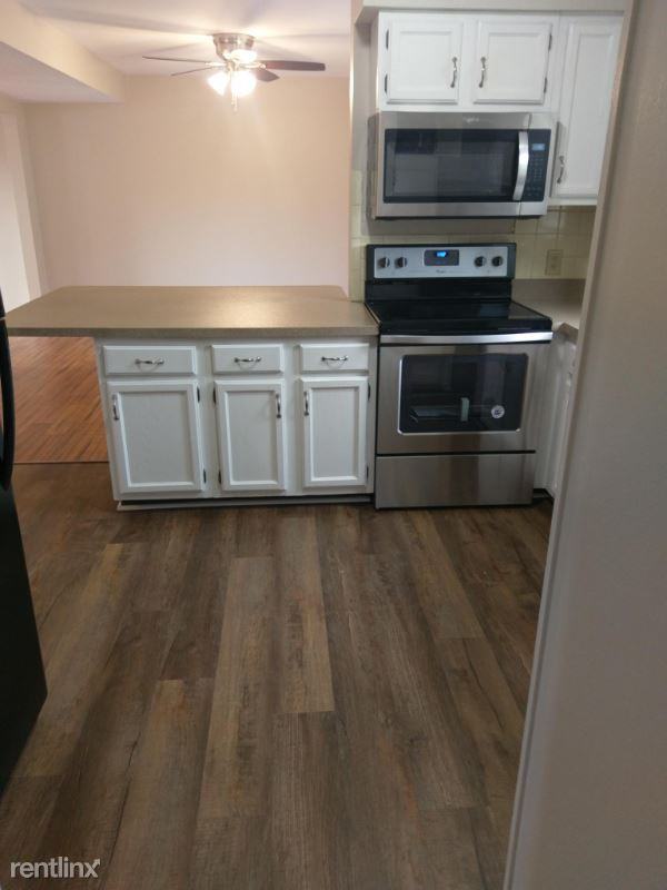 829 Malabu Dr - Photo 2 of 16