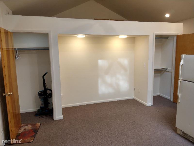 62 Harrison St - Photo 3 of 13