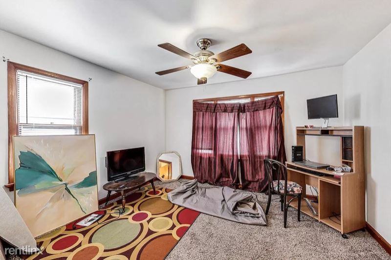2402 S 83rd St - Photo 3 of 15