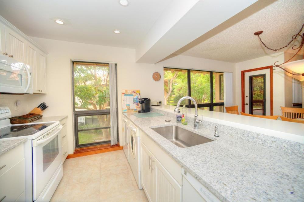 135 Brackenwood Rd - Photo 2 of 23