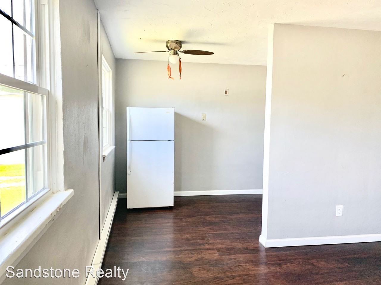 1203 W 44th St - Photo 3 of 27