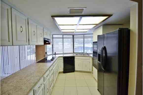 9308 Pebble Creek Dr - Photo 2 of 9