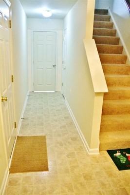 20 Stowe Ct - Photo 3 of 12