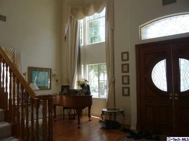 147 W Chestnut Ave - Photo 2 of 28