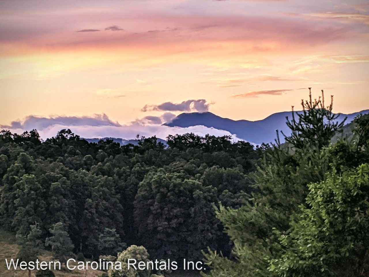 70 Selmar Way - Photo 2 of 28