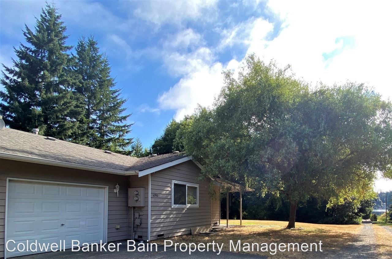 16910 Westshore Rd #A - Photo 2 of 13