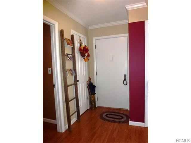 188 Long Hill Dr #E - Photo 3 of 19