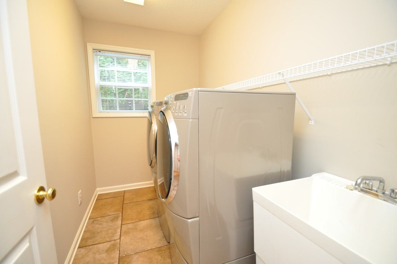 2307 Fordcrest Dr - Photo 2 of 14