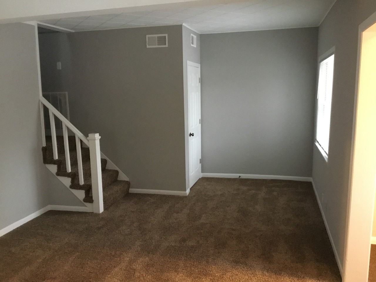 1123 N 12th St - Photo 3 of 10