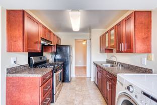 Oakton Park Apartments - Photo 1 of 1