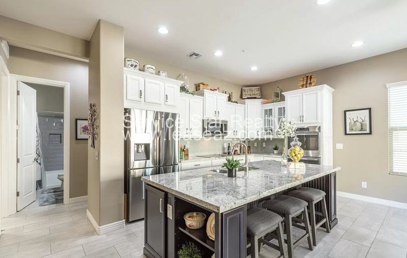 17664 N 77th Way - Photo 3 of 26