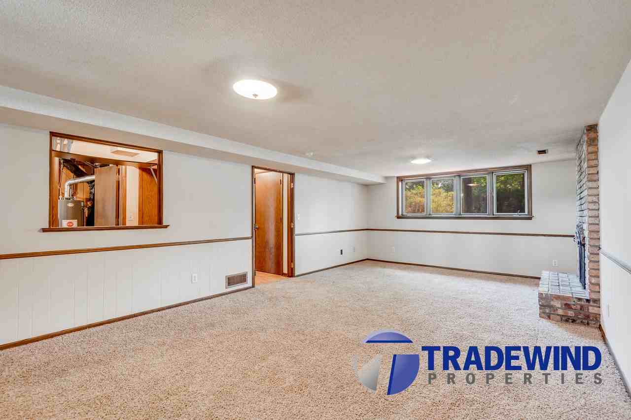 7916 61st Avenue North - Photo 2 of 47