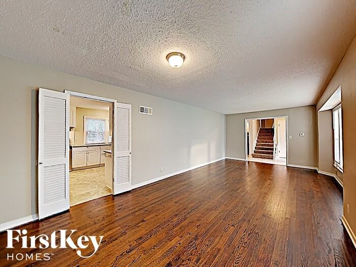 8723 Mackey St - Photo 2 of 19