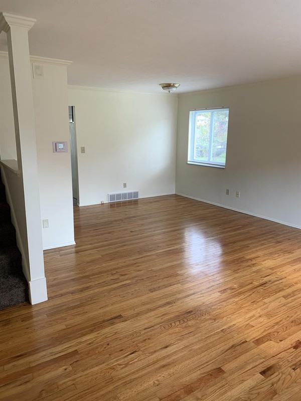 309 Kenridge Rd - Photo 3 of 13