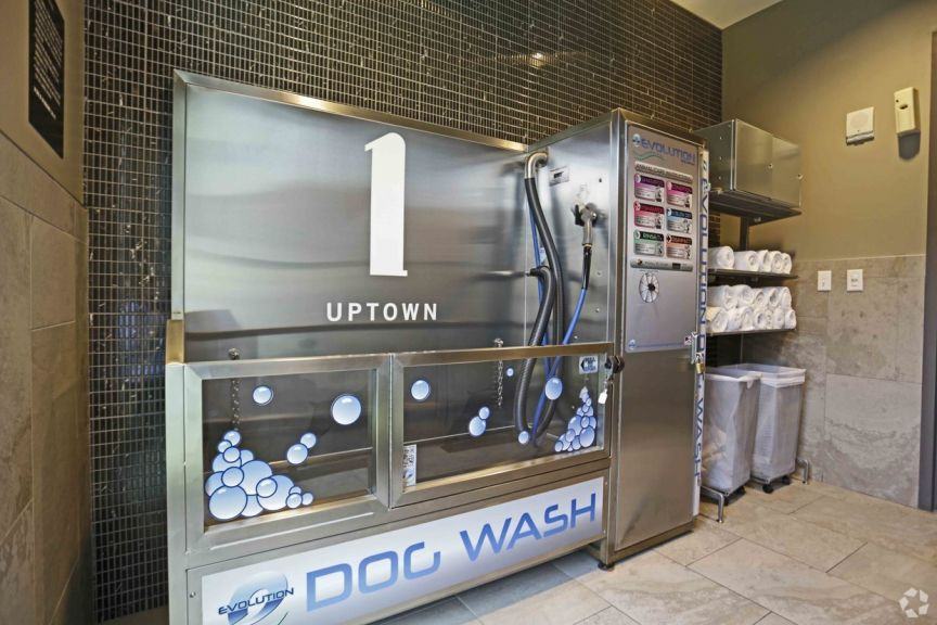 2619 Mckinney Ave #1712-1 - Photo 2 of 11