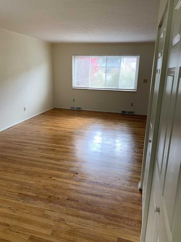 309 Kenridge Rd #309 - Photo 3 of 13