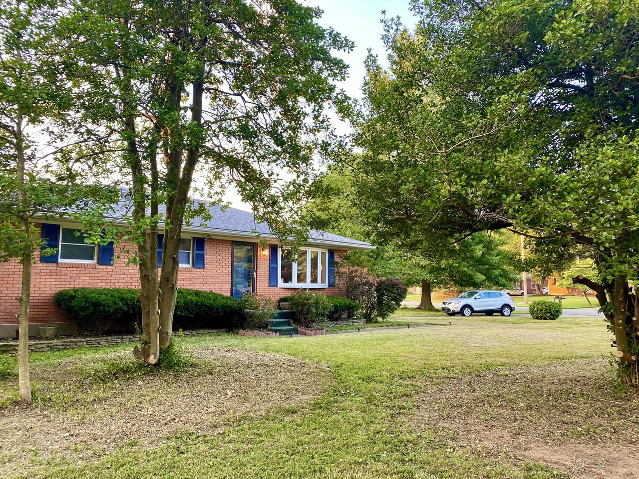 9313 Michael Edward Dr - Photo 2 of 29