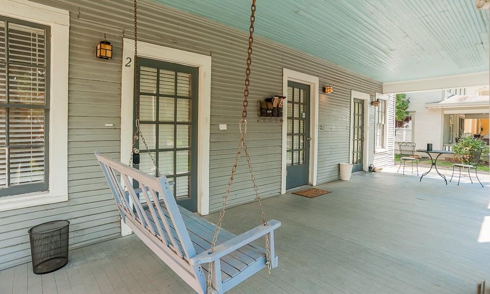 4910 Victor St - Photo 2 of 21