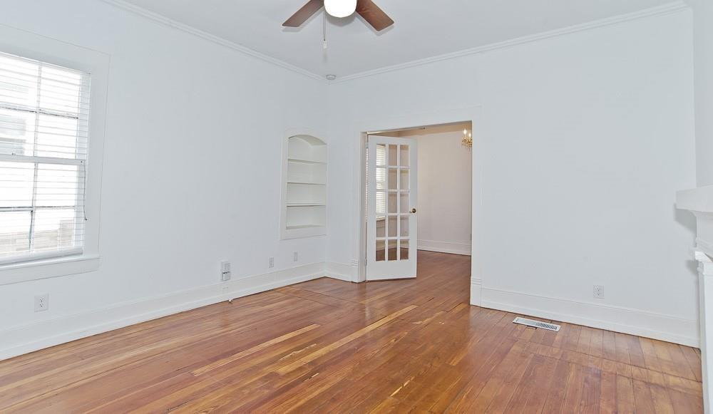 4910 Victor St - Photo 3 of 21