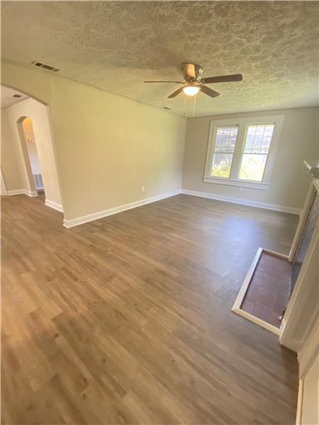 2203 Delesseps Ave - Photo 3 of 13