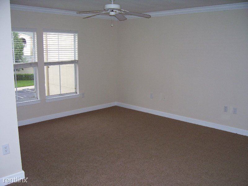 18163 Bridle Club Dr - Photo 2 of 10