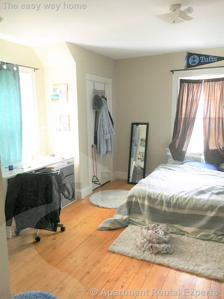 17 Putnam Ave - Photo 3 of 12