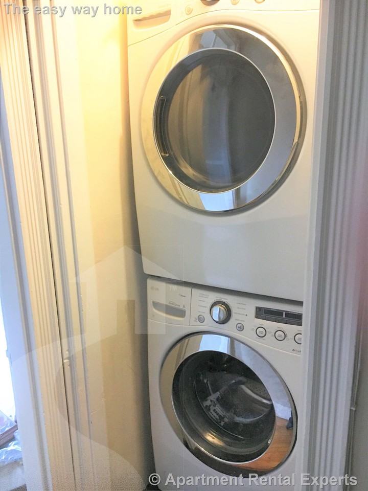 17 Putnam Ave - Photo 4 of 12