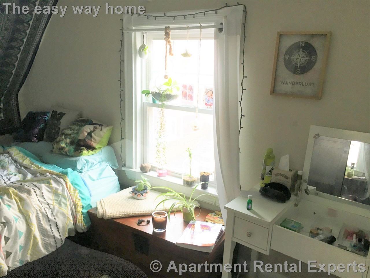 17 Putnam Ave - Photo 7 of 12