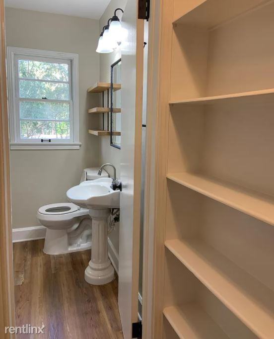 926 Carraway St - Photo 2 of 6