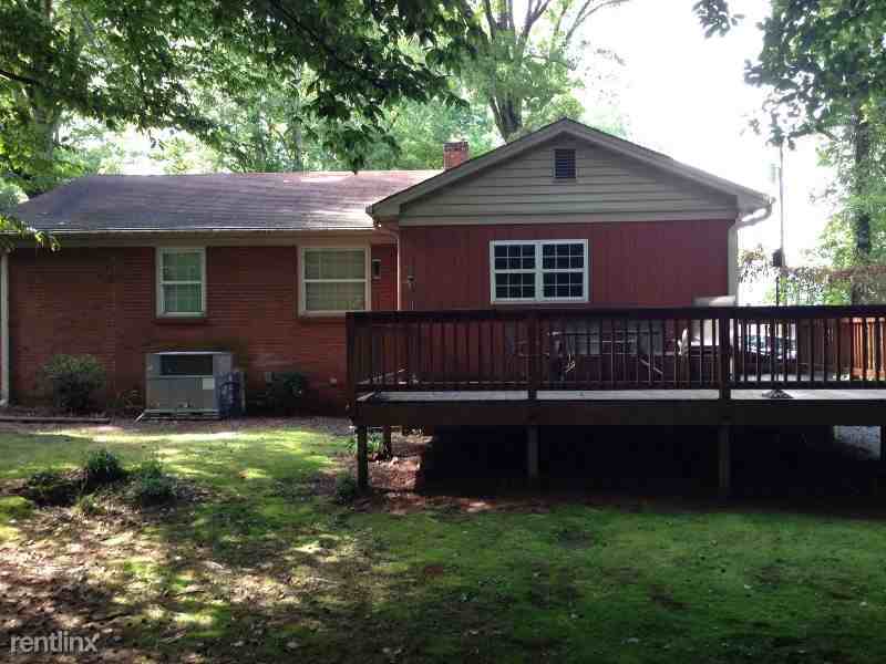 1016 Hickory Nut St - Photo 2 of 34