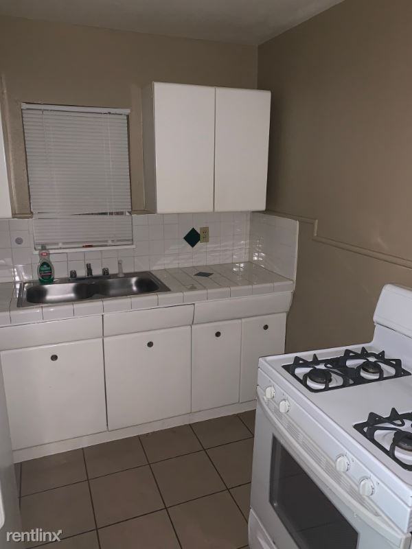 3701 Sleeper Ave - Photo 2 of 10