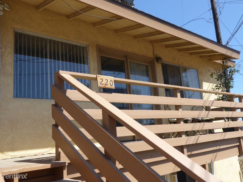 220 Melrose Dr - Photo 3 of 31