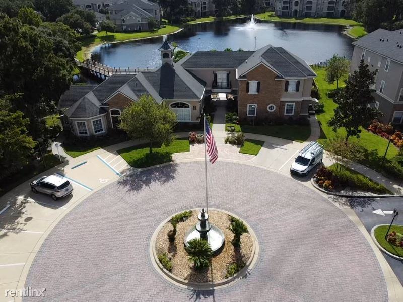 940 940 Village Trl 4 - Photo 3 of 25