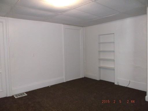 220 Jefferson Ave - Photo 2 of 7