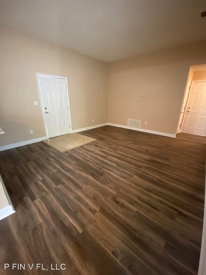 27 Verde Ct - Photo 2 of 14