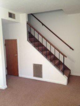 91 Carman Dr - Photo 6 of 10