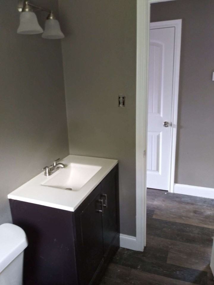 1126 Park Cir - Photo 2 of 13