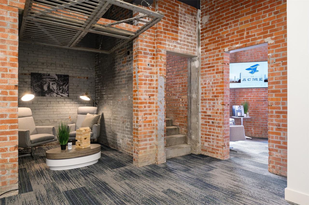 3200 Gillham Rd - Photo 3 of 14