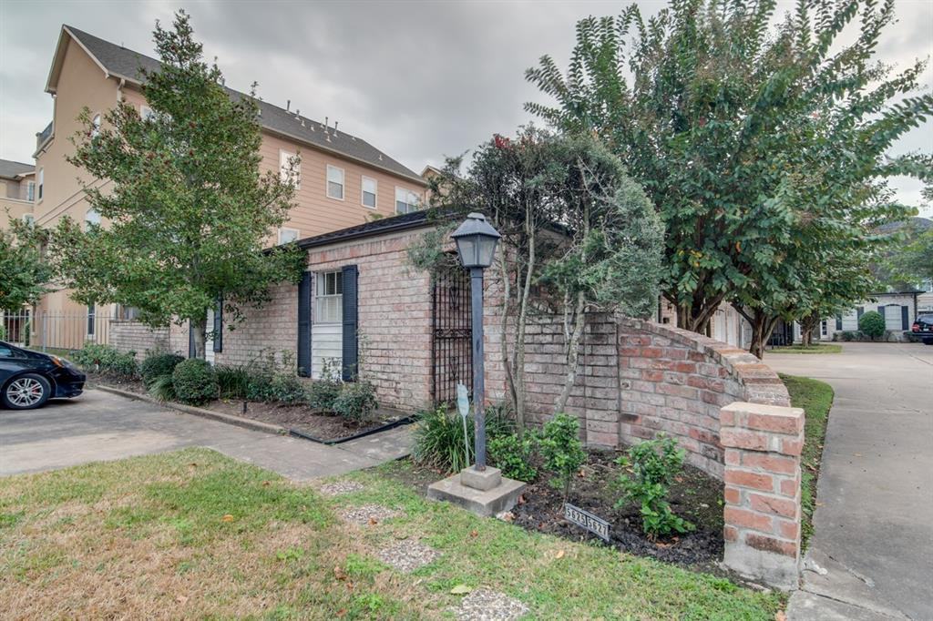 5625 Winsome Ln - Photo 2 of 26