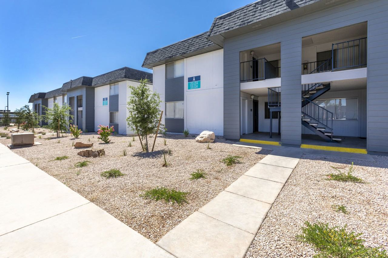 Tides on Mountain Vista Apartments for Rent 3950 South Mountain Vista